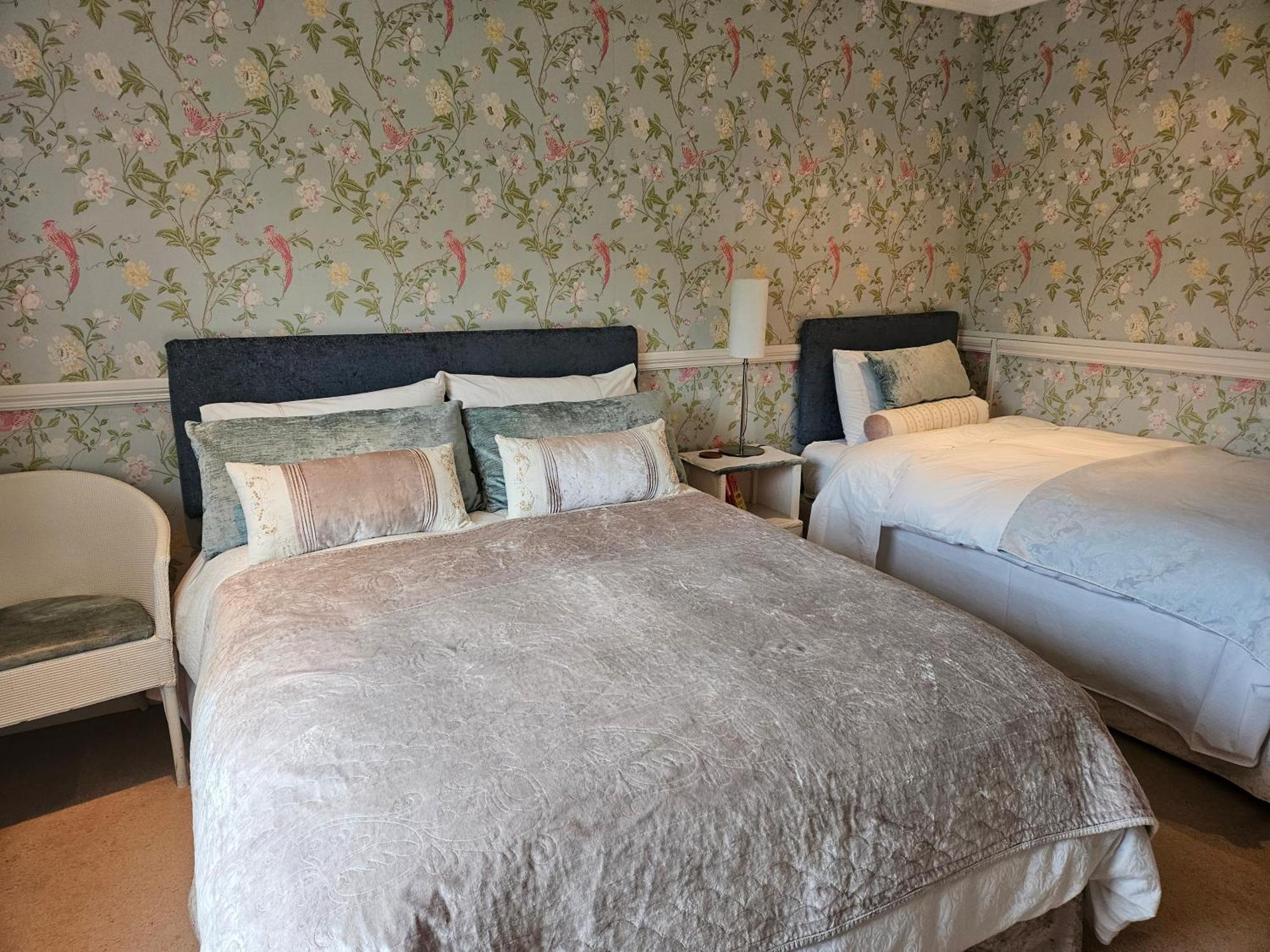 Lynster House Hotel Monaghan Bagian luar foto
