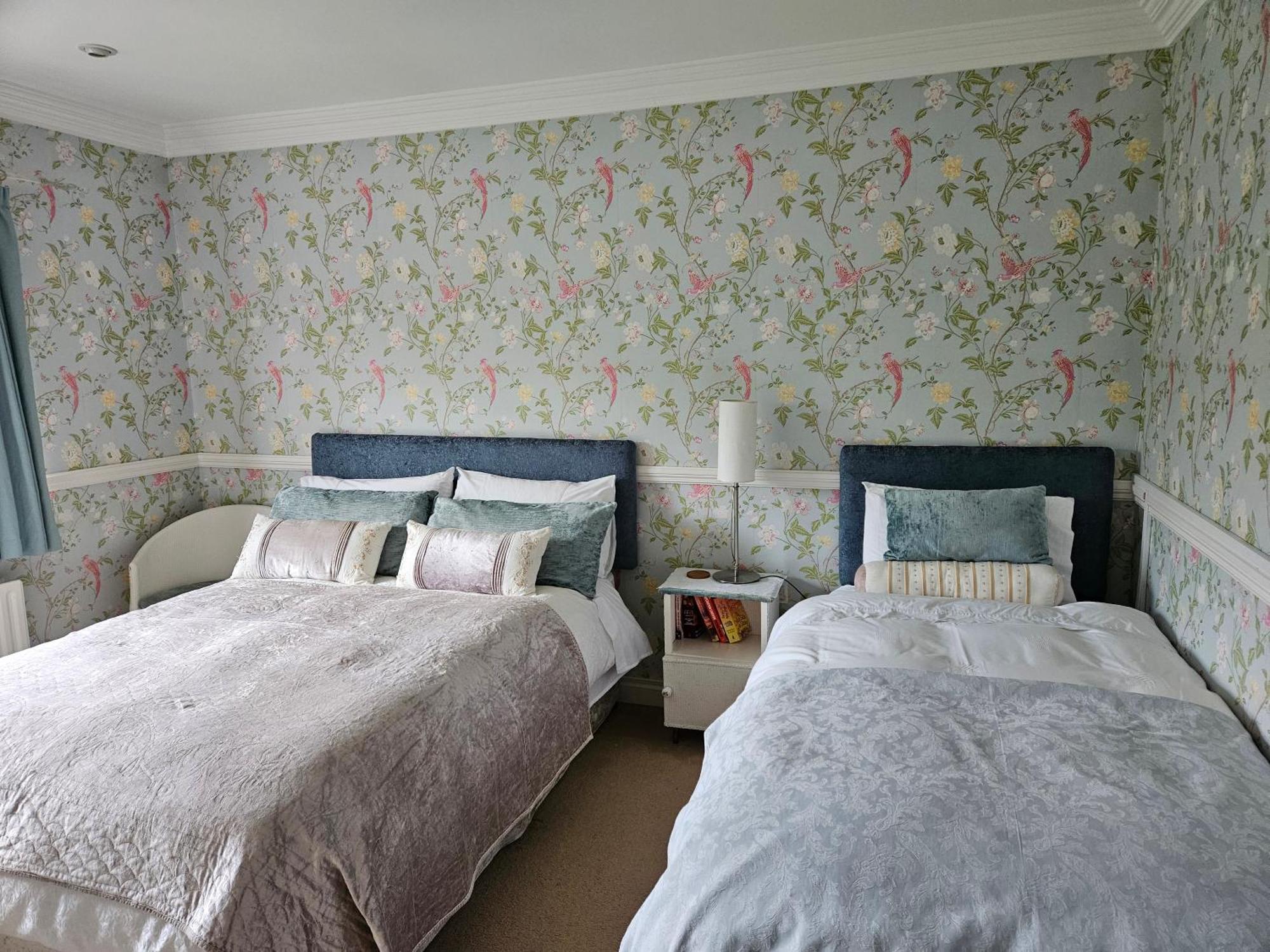 Lynster House Hotel Monaghan Bagian luar foto